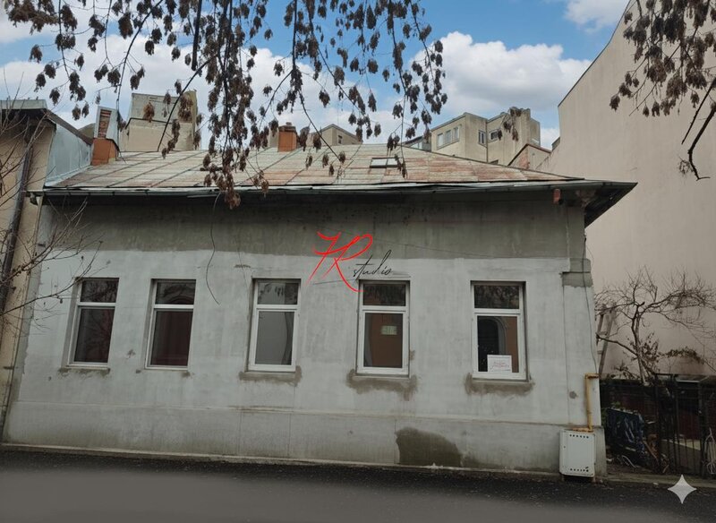 Mantuleasa, vanzare garsoniera renovata 2025, in vila,